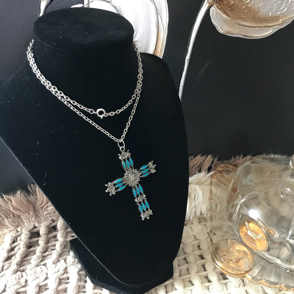 SILVER TONE CROSS NECKLACE